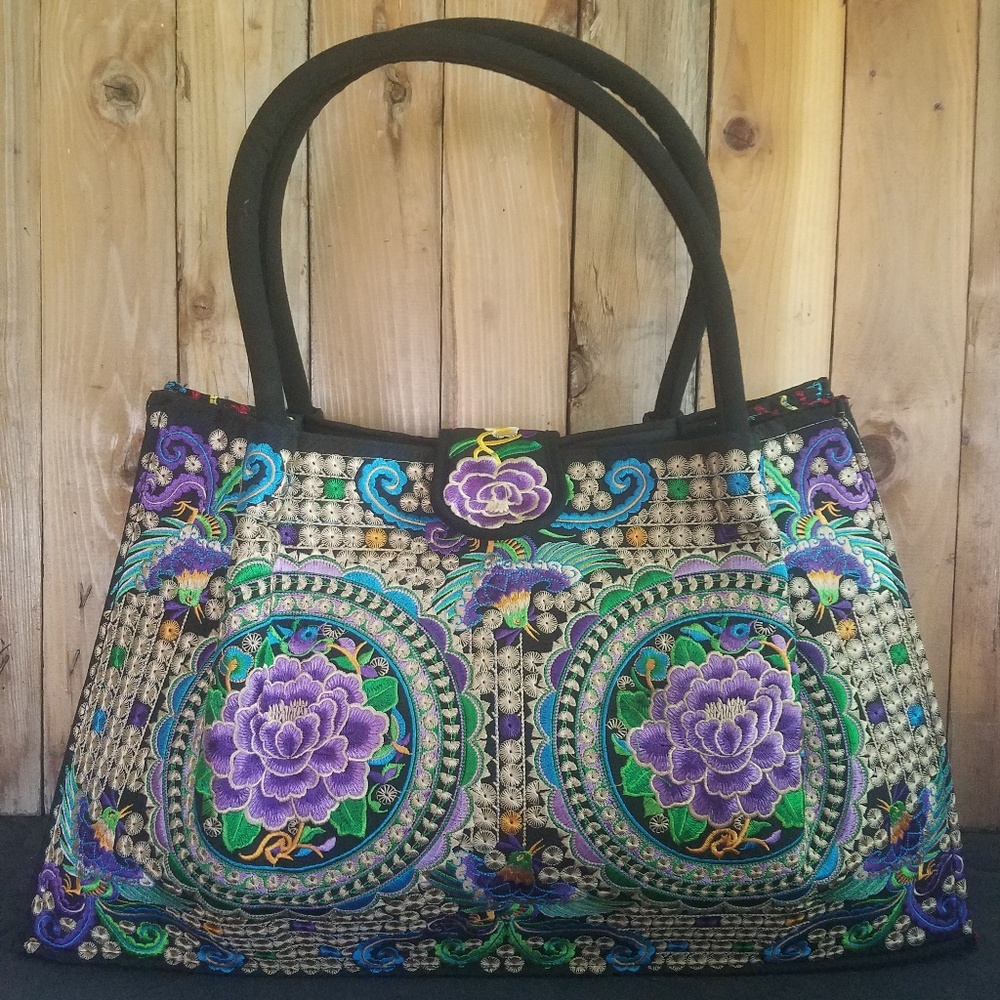 Handmade embroidered hamdbag